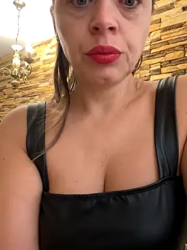 Snapshot of ladywithbigass chatting on 09/26/25, 05:03 ladywithbigass online show from 09/26/25, 05:03