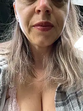 ladywithbigass online show from 06/10/26, 04:35