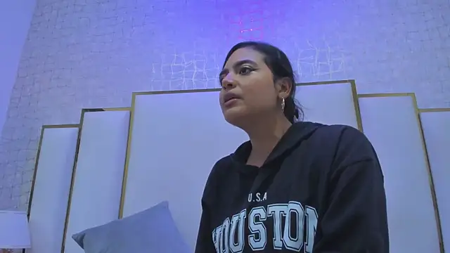 thalia888  online show from 02/17/26, 07:55