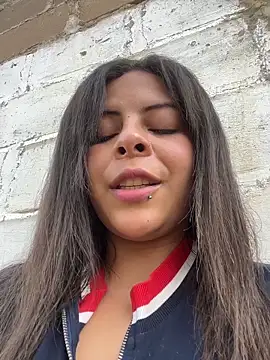 MiaCollinssx online show from 01/06/26, 05:39