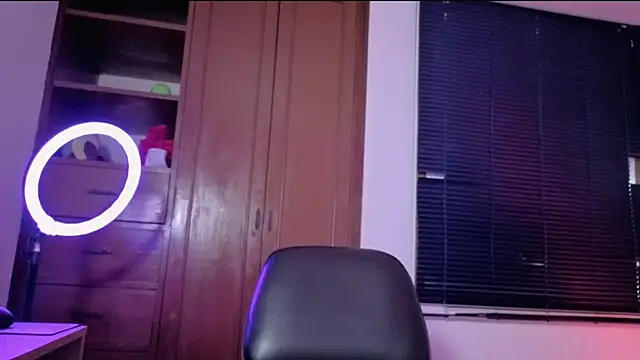 MiaCollinssx online show from 04/10/26, 02:57