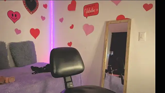 MiaCollinssx online show from 02/13/26, 01:22