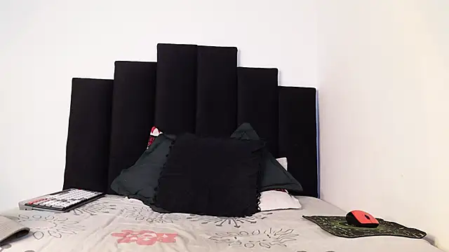 alexmark  online show from 11/07/25, 01:37