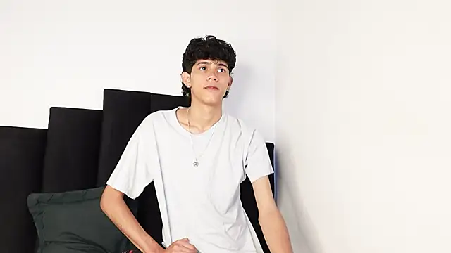 alexmark  online show from 09/22/25, 02:23