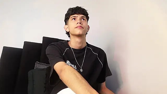 alexmark  online show from 11/27/25, 01:33