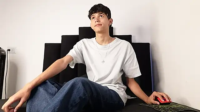 alexmark  online show from 10/17/25, 05:26