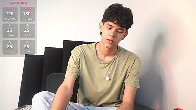 alexmark  online show from 12/05/25, 01:21