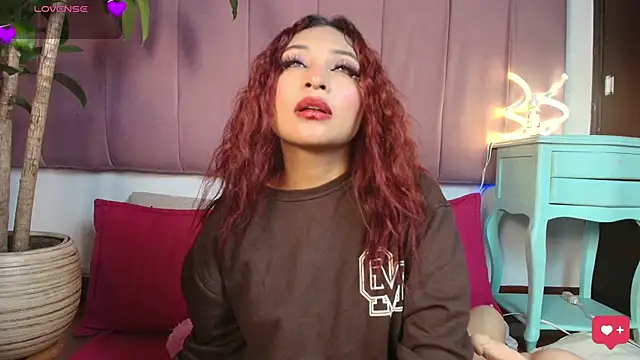 Snapshot of Naiaa_Cruz chatting on 02/17/26, 07:11 Naiaa Cruz online show from 02/17/26, 07:11