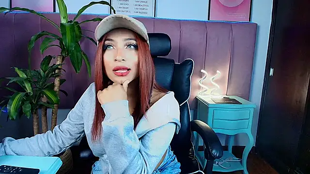 Snapshot of Naiaa_Cruz chatting on 02/25/26, 07:47 Naiaa Cruz online show from 02/25/26, 07:47