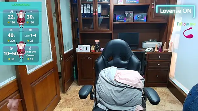 SexyRachel  online show from 12/15/25, 12:00