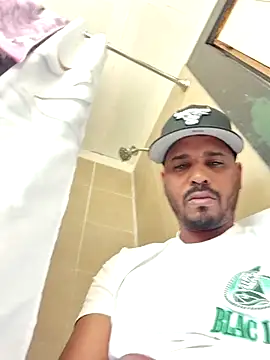 Danypeluche online show from 10/18/25, 07:38