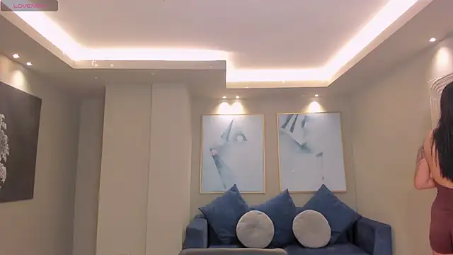 LeahNovac online show from 11/07/25, 11:15