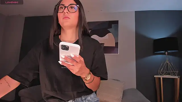 BonnyRose online show from 11/14/25, 07:50