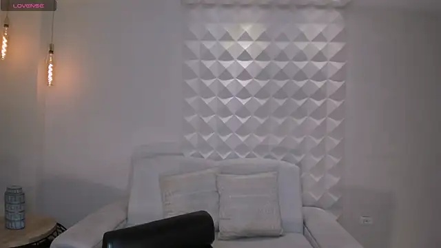Snapshot of TiffannySins chatting on 07/12/26, 05:58 TiffannySins online show from 07/12/26, 05:58