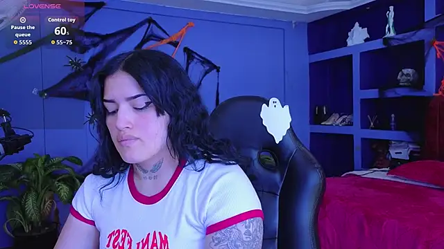 sari belle online show from 11/02/25, 08:14