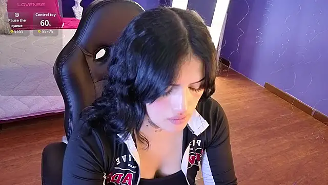 sari belle online show from 11/24/25, 08:53