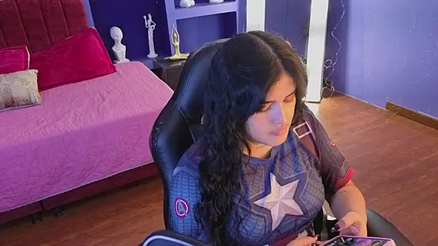 sari belle online show from 12/04/25, 09:03