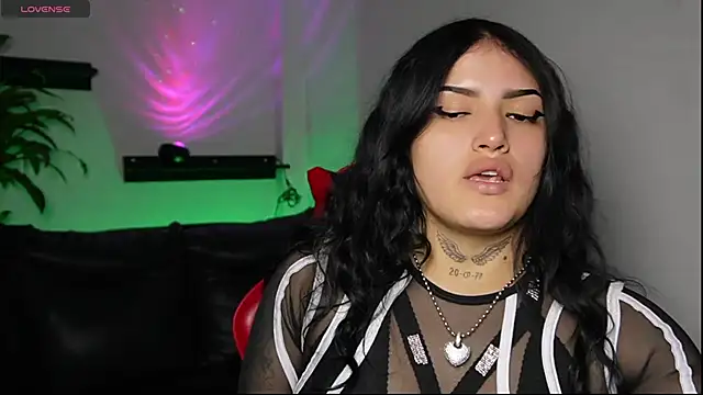 sari belle online show from 09/29/25, 09:20