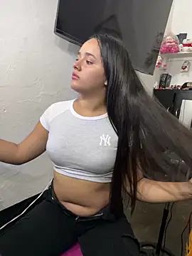 Luciaparker03 online show from 12/16/25, 03:44