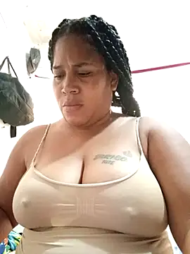 Big ass submissive online show from 04/16/26, 01:12