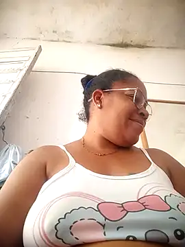 Snapshot of Big_ass_submissive chatting on 09/20/25, 06:35 Big ass submissive online show from 09/20/25, 06:35