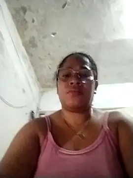 Snapshot of Big_ass_submissive chatting on 10/24/25, 12:26 Big ass submissive online show from 10/24/25, 12:26