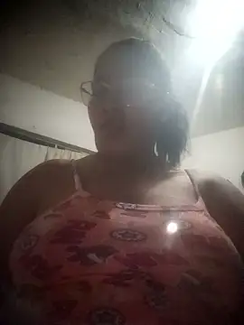 Snapshot of Big_ass_submissive chatting on 11/12/25, 03:21 Big ass submissive online show from 11/12/25, 03:21