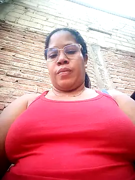 Snapshot of Big_ass_submissive chatting on 11/17/25, 07:40 Big ass submissive online show from 11/17/25, 07:40