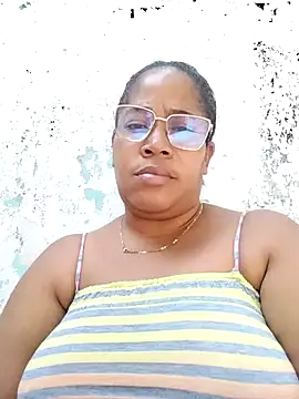 Snapshot of Big_ass_submissive chatting on 10/26/25, 05:57 Big ass submissive online show from 10/26/25, 05:57