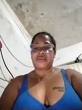 Snapshot of Big_ass_submissive chatting on 10/27/25, 12:17 Big ass submissive online show from 10/27/25, 12:17