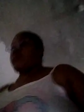 Snapshot of Big_ass_submissive chatting on 10/22/25, 12:26 Big ass submissive online show from 10/22/25, 12:26