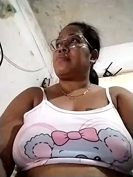 Snapshot of Big_ass_submissive chatting on 11/01/25, 12:32 Big ass submissive online show from 11/01/25, 12:32