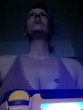 DeziBaby1087 online show from 04/09/26, 06:15