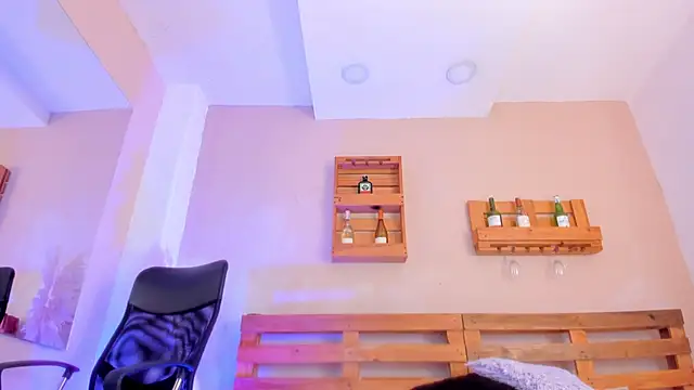  miss mia online show from 10/23/25, 10:47