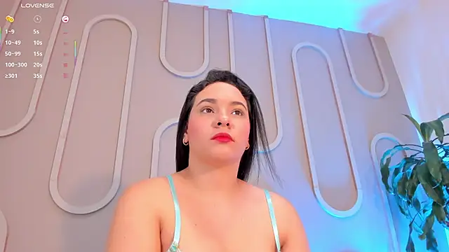 Snapshot of _miss_mia chatting on 06/29/26, 11:54 miss mia online show from 06/29/26, 11:54