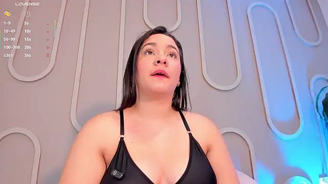 Snapshot of _miss_mia chatting on 06/26/26, 12:00 miss mia online show from 06/26/26, 12:00