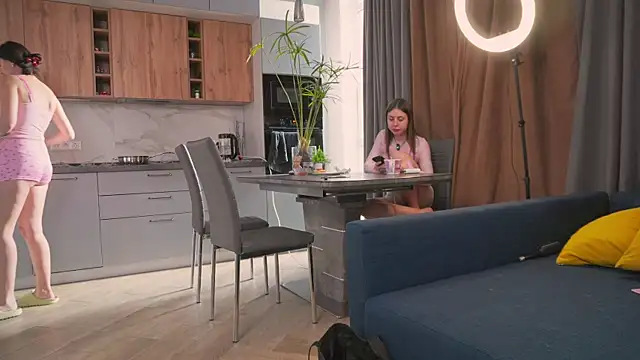 Anny Molly online show from 11/07/25, 06:18