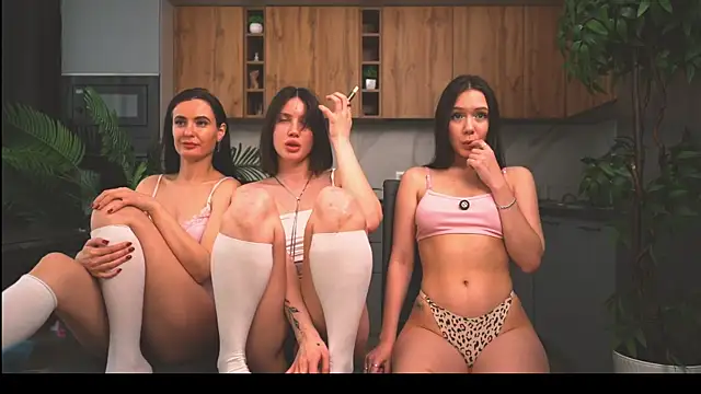 Anny Molly online show from 04/01/26, 01:41