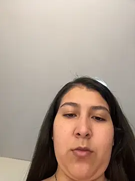 evelyn 1702 online show from 06/01/26, 10:53