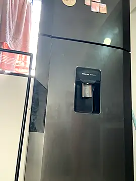 Snapshot of evelyn_1702 chatting on 10/31/25, 09:22 evelyn 1702 online show from 10/31/25, 09:22