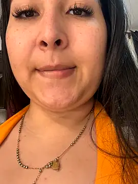 Snapshot of evelyn_1702 chatting on 09/27/25, 12:28 evelyn 1702 online show from 09/27/25, 12:28