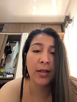 evelyn 1702 online show from 04/23/26, 10:22