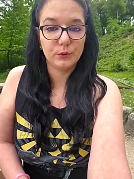 Snapshot of Swiss_Lady chatting on 04/28/26, 03:05 Swiss Lady online show from 04/28/26, 03:05