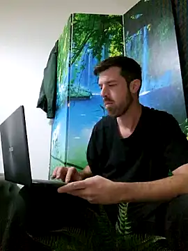 welcome-to-the-jungle online show from 10/27/25, 07:26