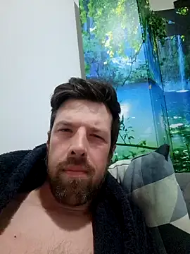 welcome-to-the-jungle online show from 03/18/26, 09:48