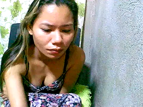 Snapshot of Sweeetgurll chatting on 09/20/25, 12:37 Sweeetgurll online show from 09/20/25, 12:37
