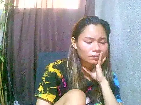 Snapshot of Sweeetgurll chatting on 06/03/26, 12:22 Sweeetgurll online show from 06/03/26, 12:22