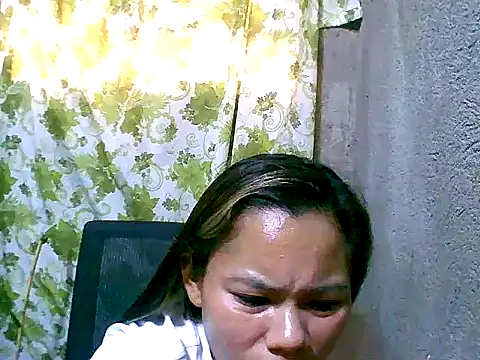 Snapshot of Sweeetgurll chatting on 09/16/25, 07:42 Sweeetgurll online show from 09/16/25, 07:42