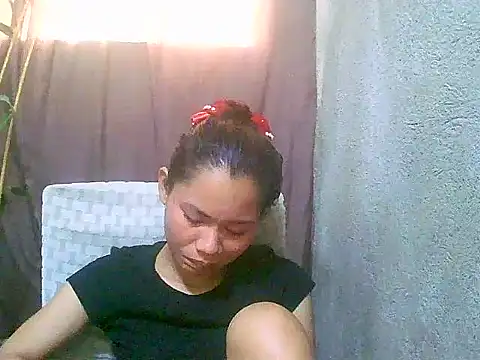 Snapshot of Sweeetgurll chatting on 05/19/26, 01:56 Sweeetgurll online show from 05/19/26, 01:56