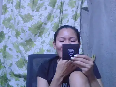 Sweeetgurll online show from 11/19/25, 08:47